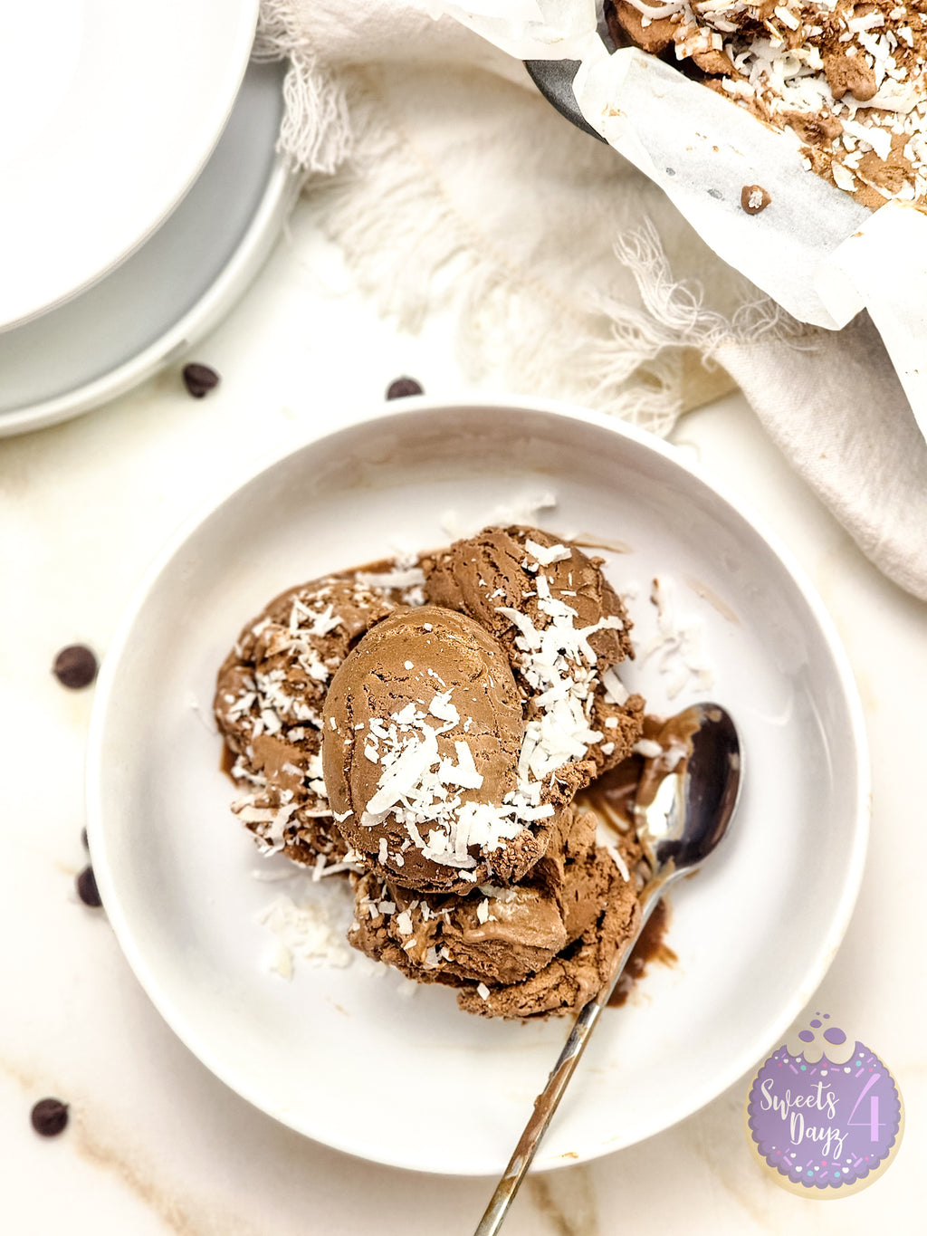 Chocolate Coconut Ice Cream on Gold Marble