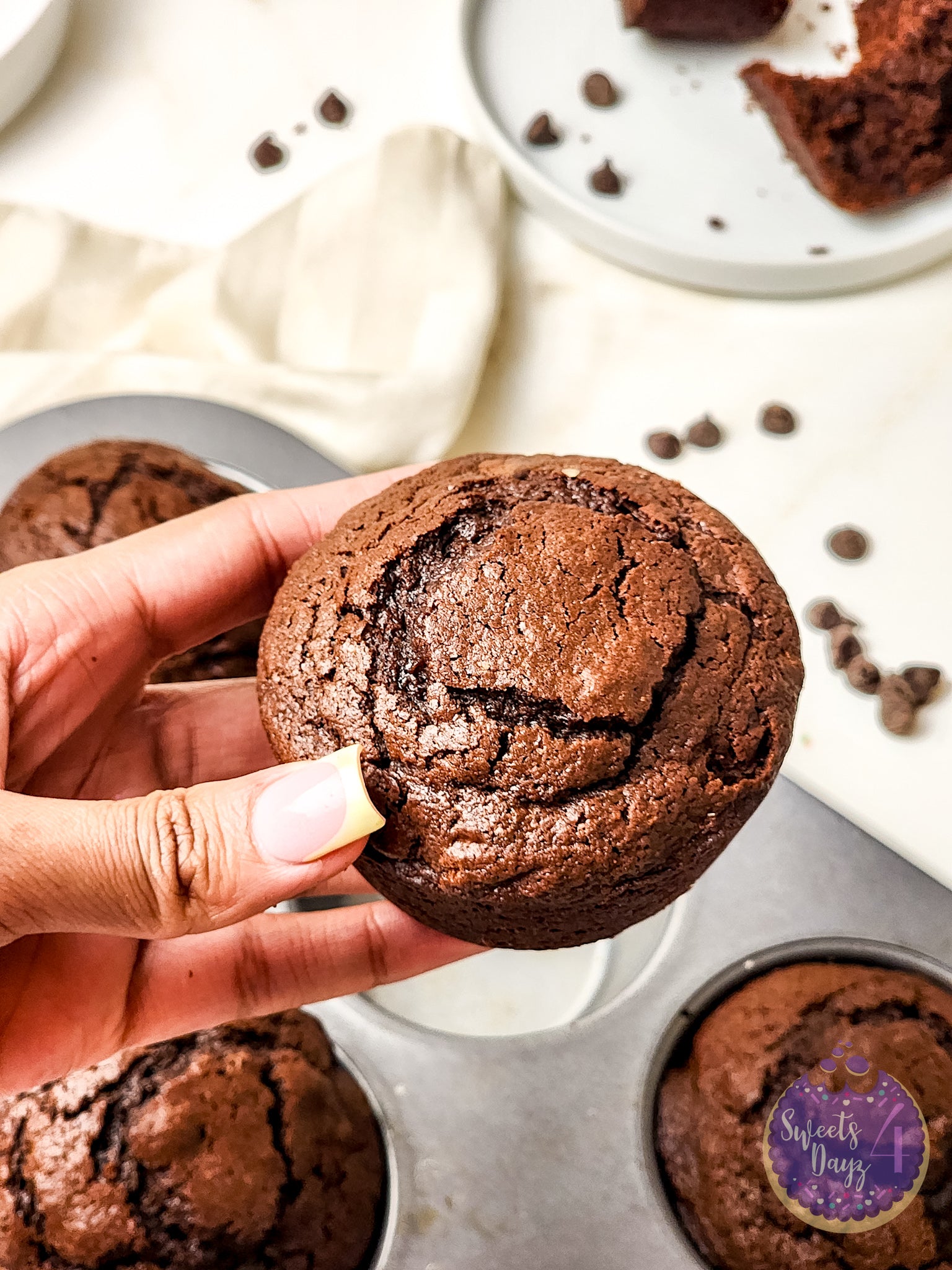 Brownie Muffins on Gold Marble