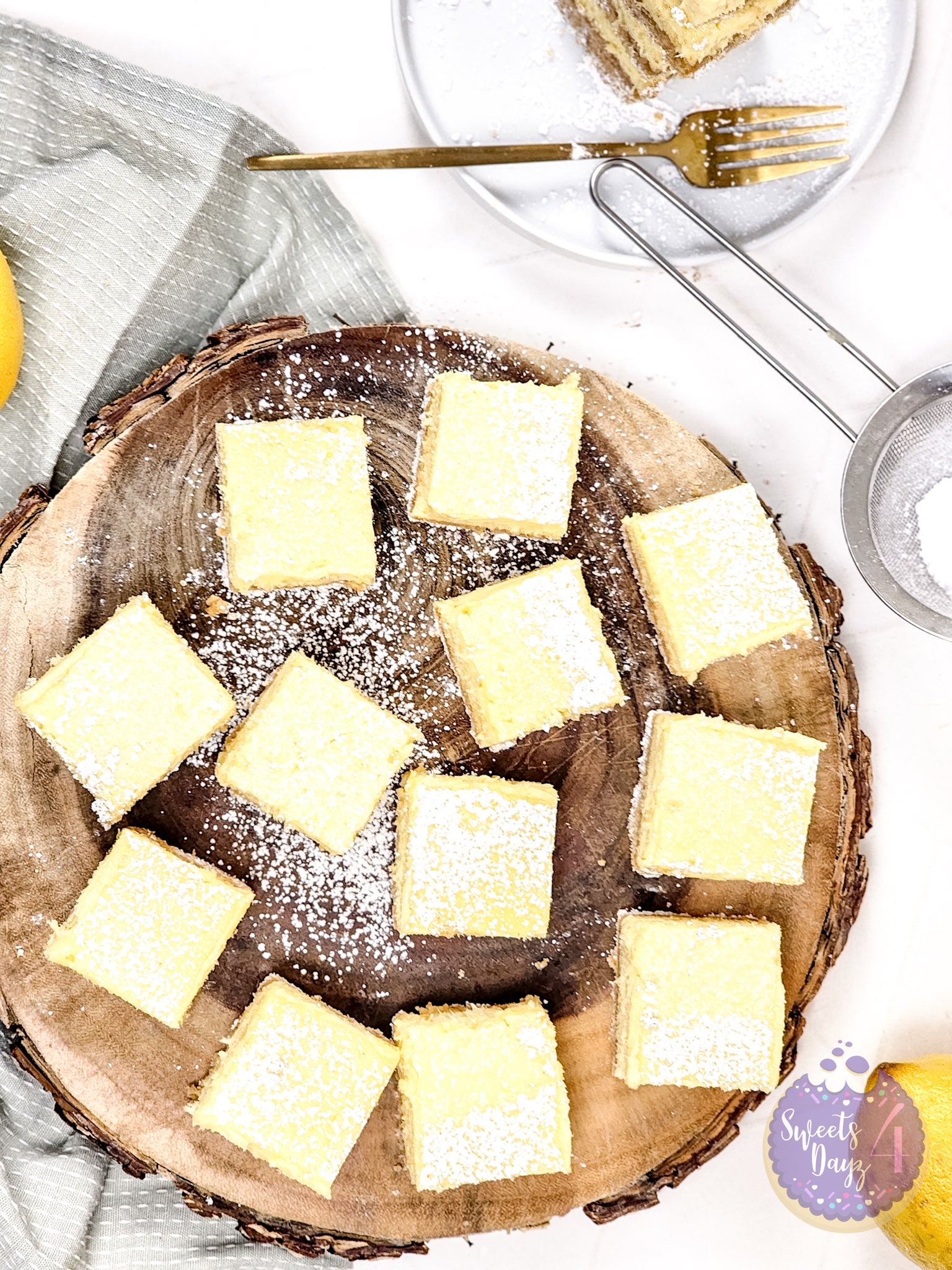 Lemon Cheesecake Bars on Rhombus