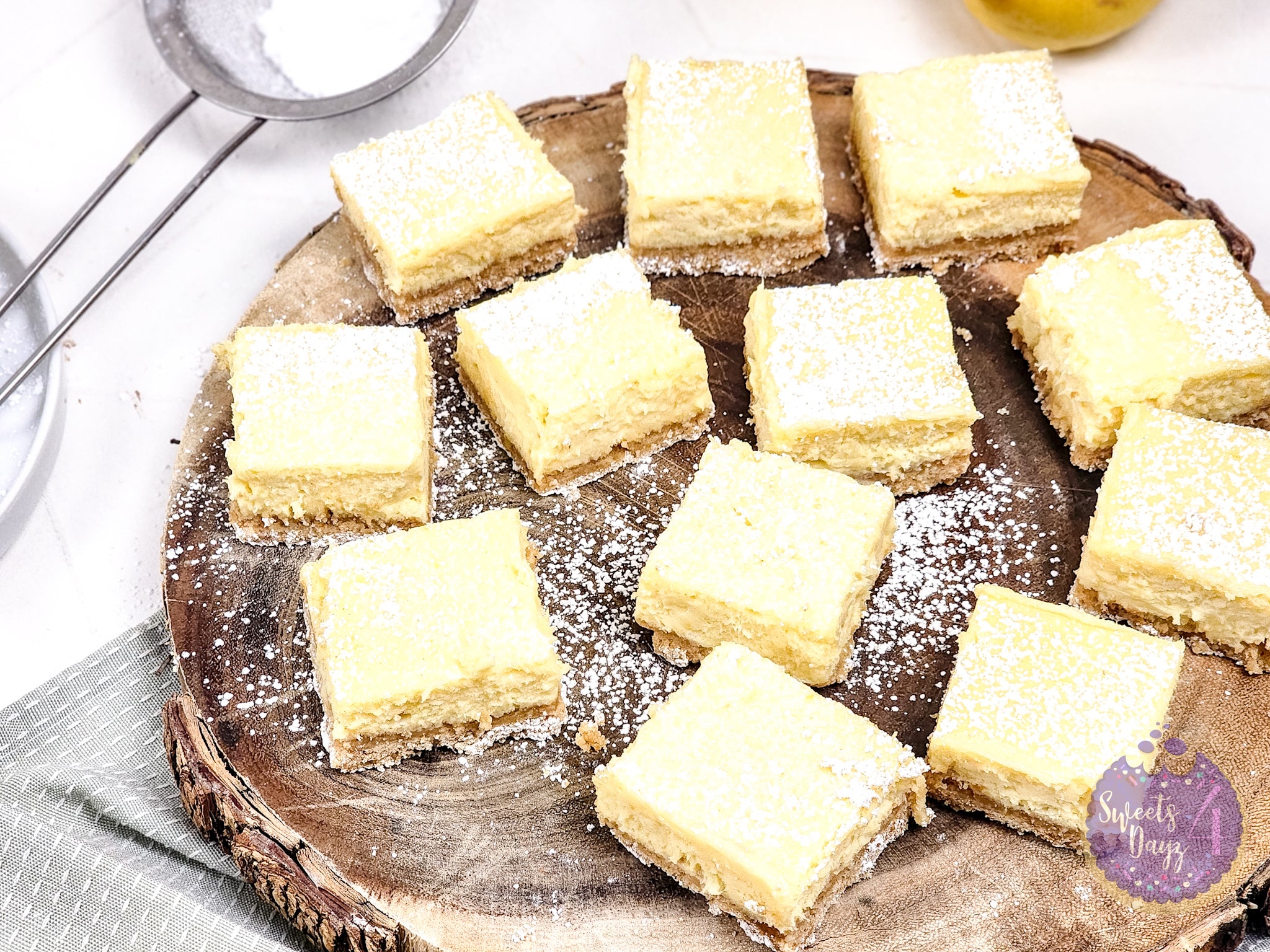 Lemon Cheesecake Bars on Rhombus