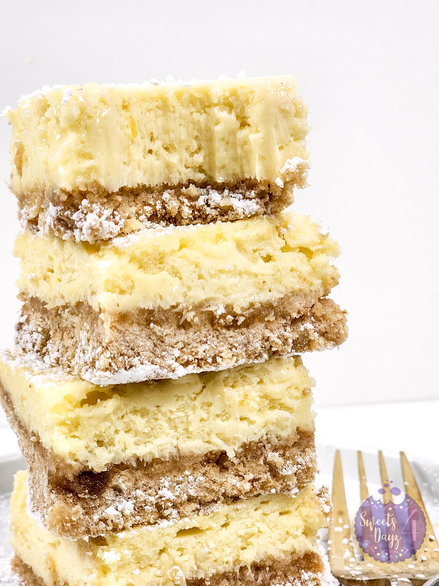 Lemon Cheesecake Bars on Rhombus