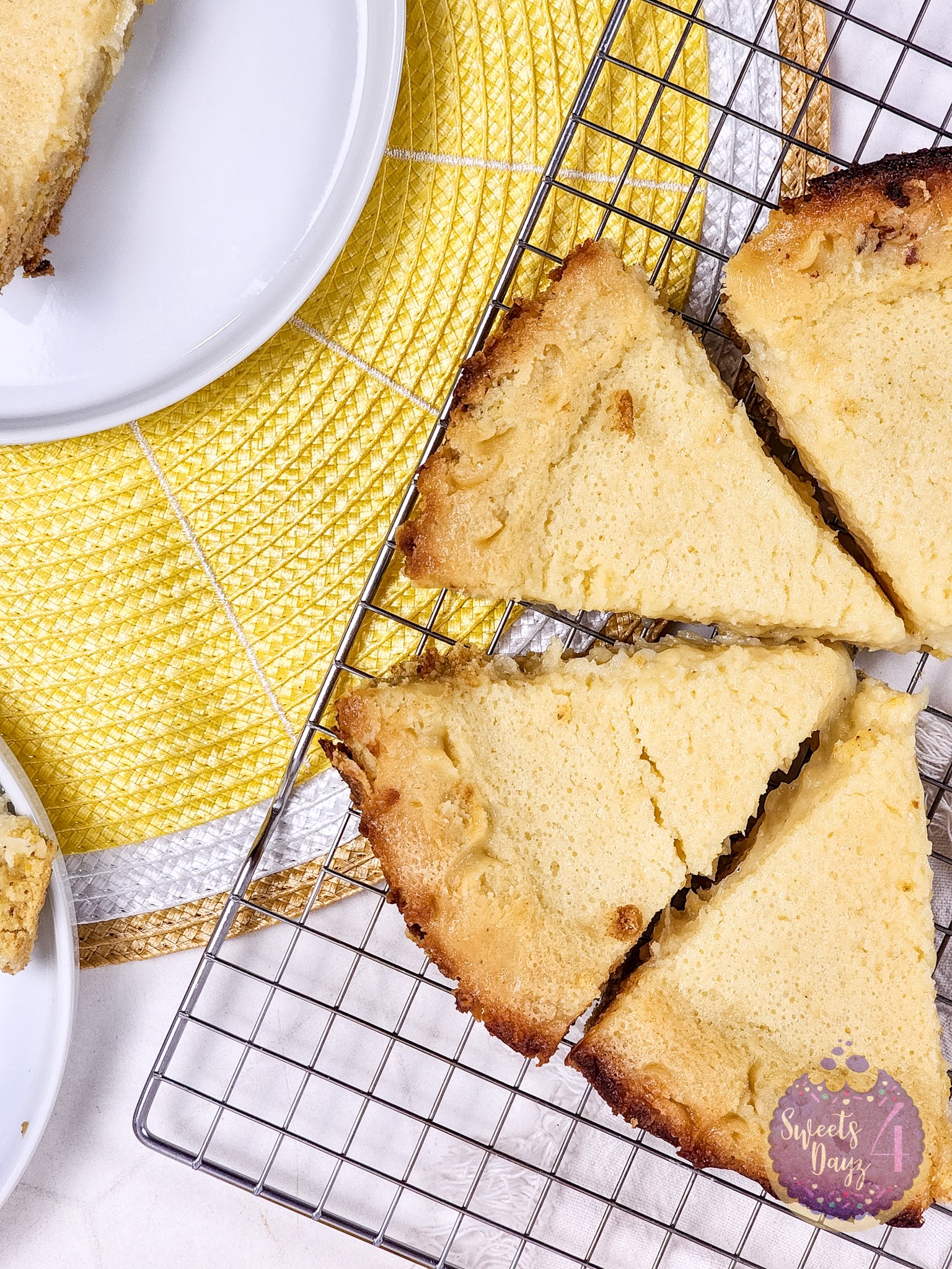 Lemon Gooey Butter Cake on Rhombus