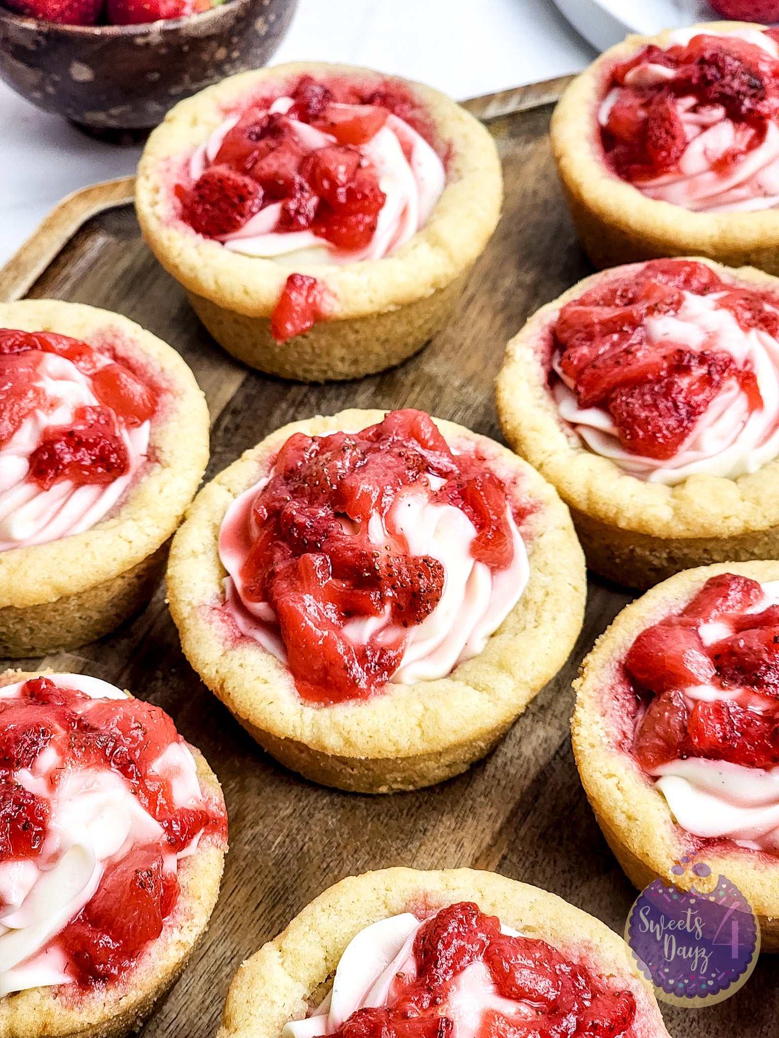 Strawberry Cheesecake Cookie Cups on Rhombus