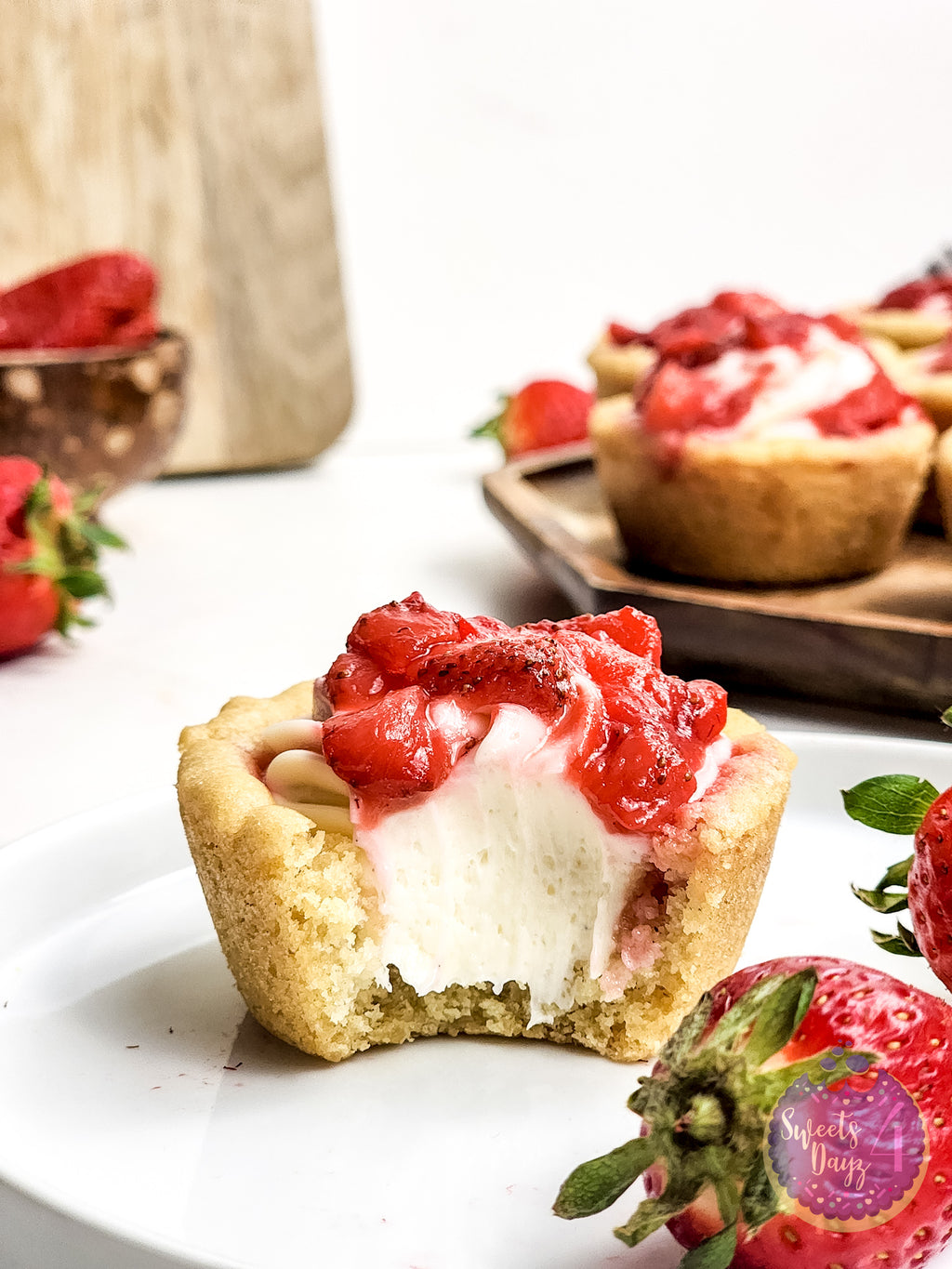 Strawberry Cheesecake Cookie Cups on Rhombus