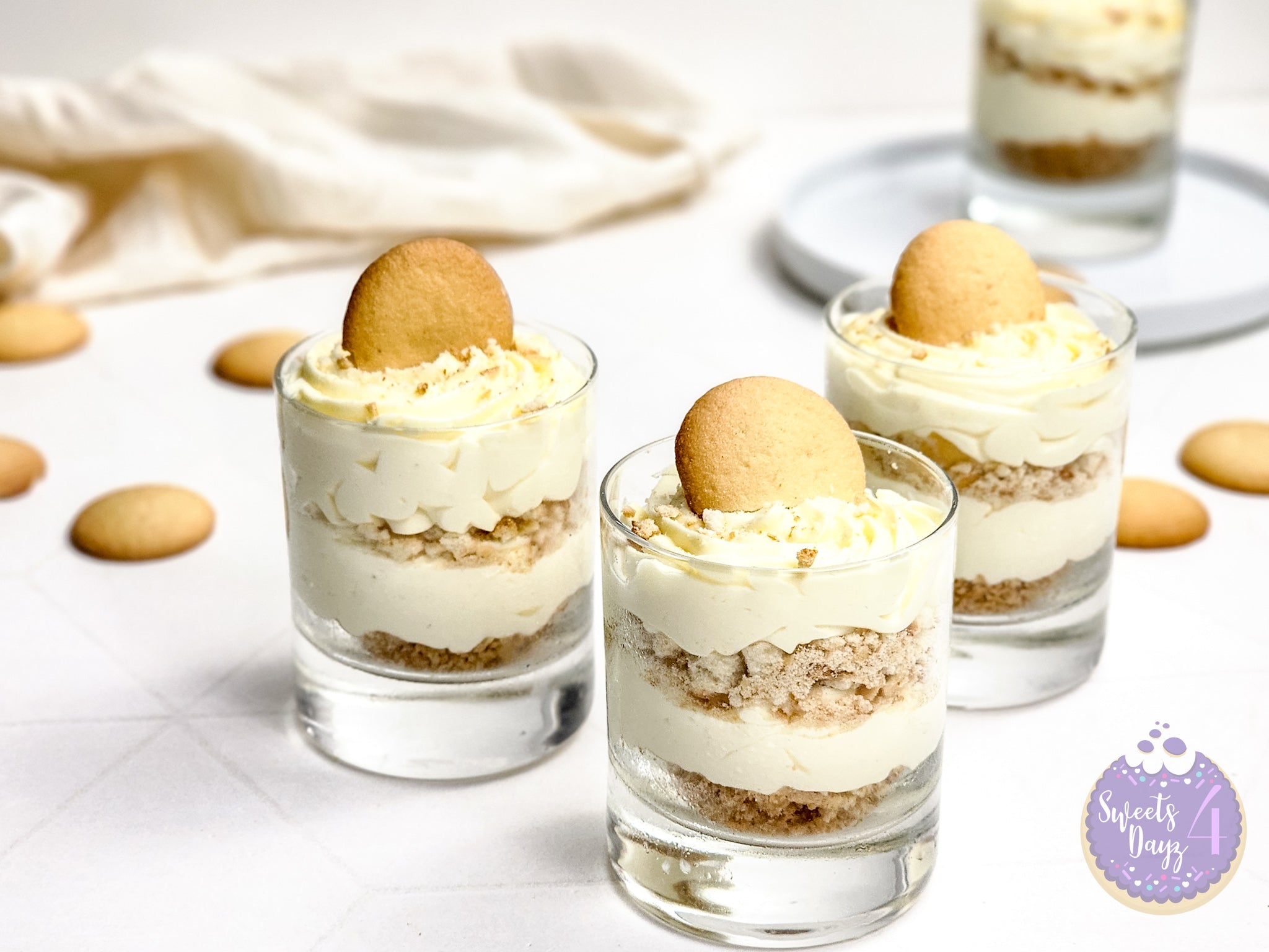 No Bake Vanilla Cheesecake Cups on Rhombus