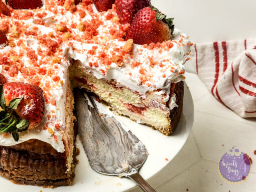 Strawberry Crunch Cheesecake on Rhombus - Image 3