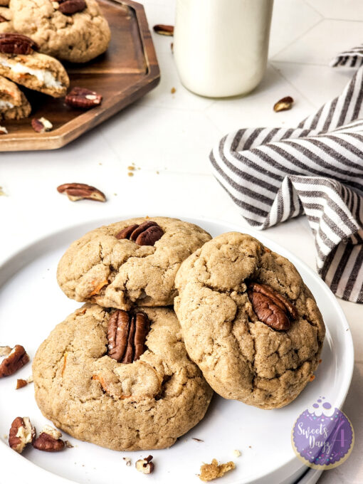 Stuffed Carrot Cake Cookies on Rhombus - Image 6