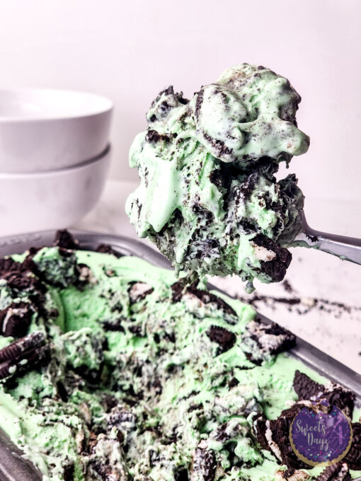 Mint Oreo Ice Cream on Marble - Image 4