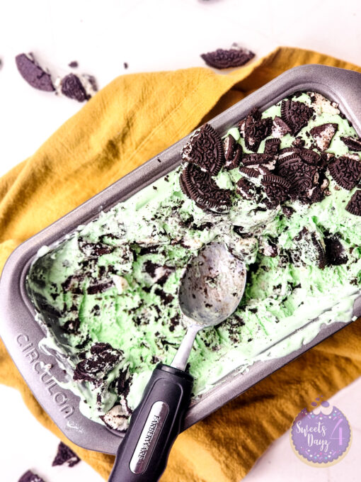 Mint Oreo Ice Cream on Rhombus - Image 2