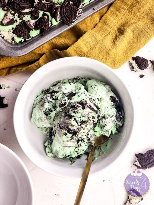 Mint Oreo Ice Cream on Rhombus